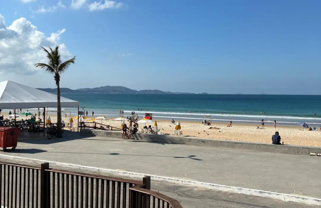 Flat Pé na Areia Cabo Frio-1